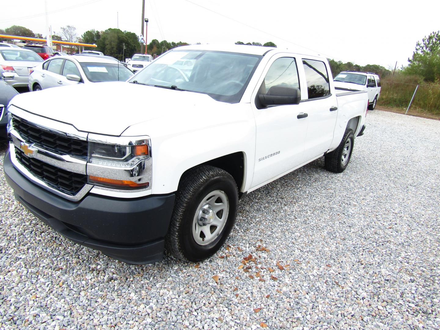 2017 WHITE /Gray Chevrolet Silverado 1500 LS Crew Cab Short Box 2WD (3GCPCNEC7HG) with an 5.3L V8 OHV 16V engine, Automatic transmission, located at 15016 S Hwy 231, Midland City, AL, 36350, (334) 983-3001, 31.306210, -85.495277 - Photo#2